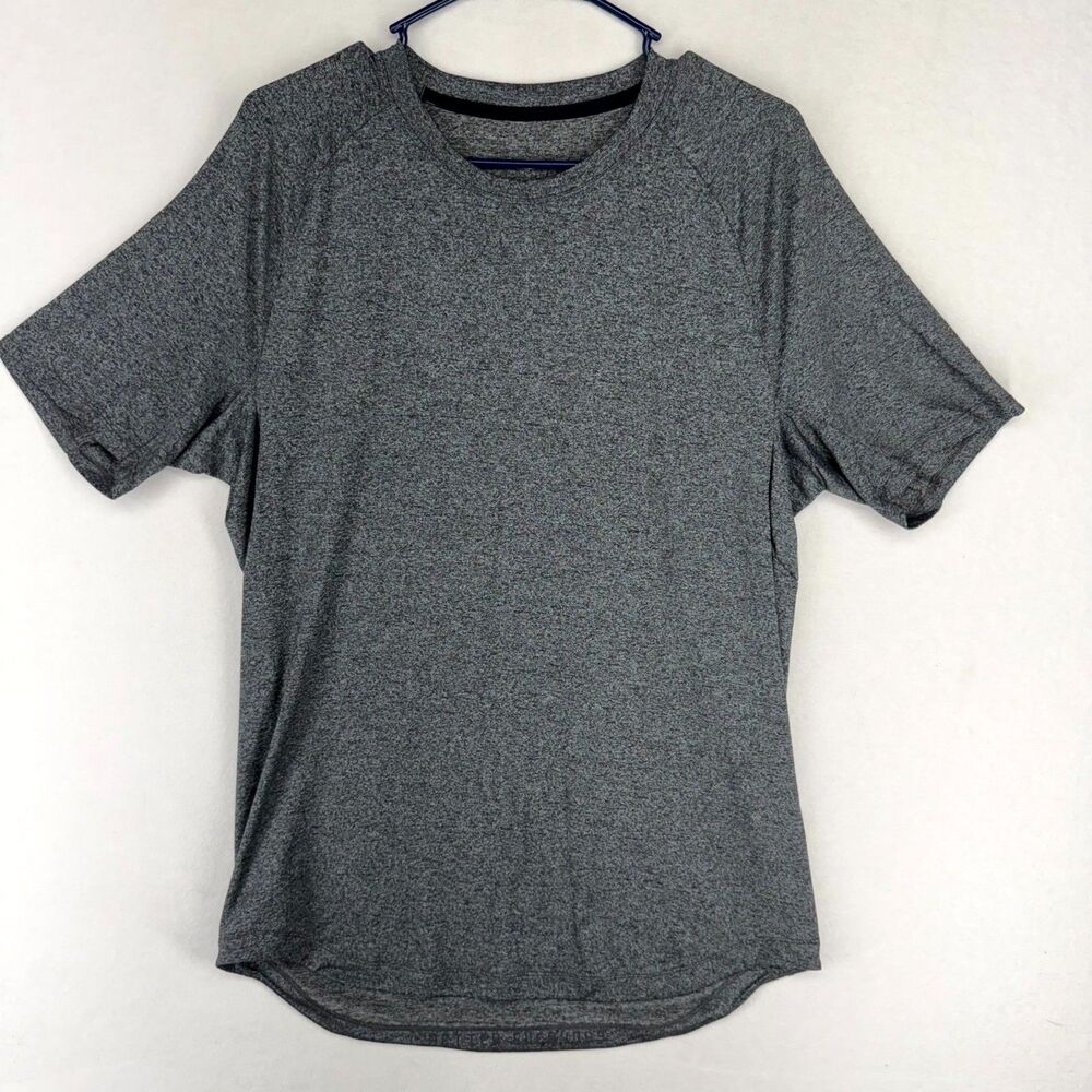 Lululemon Mens Heather‎ Gray Curved Hem Short Sleeve Athletic TShirt Size S